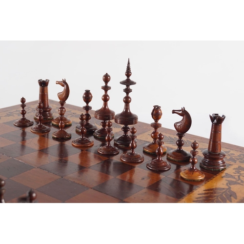 97 - 19TH-CENTURY KILLARNEY ARBUTUS CHESS SET