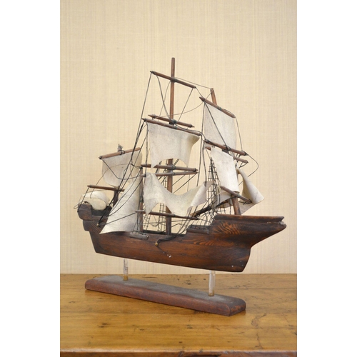 24 - PRIMITIVE MODEL SAILING SHIP