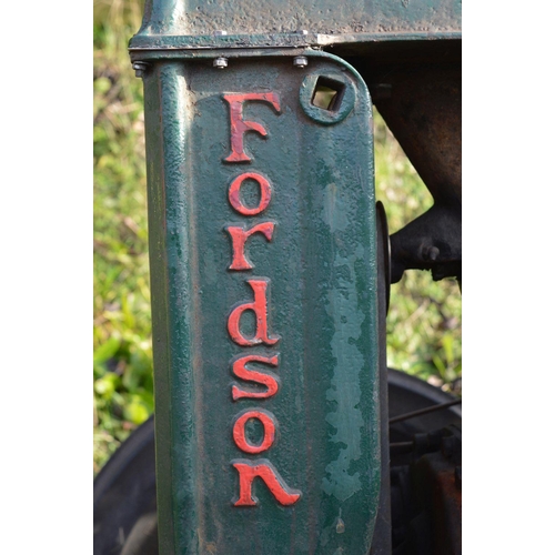 383 - 1940'S FORDSON TRACTOR MODEL N