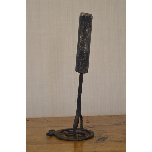 46 - 19TH-CENTURY FORGED BRANDING IRON