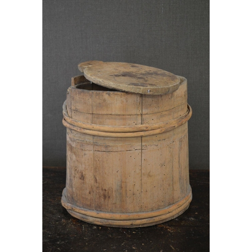 81 - 19TH-CENTURY PINE FLOWER BIN