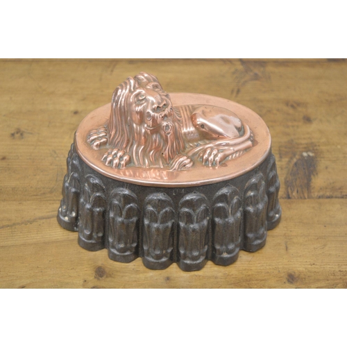 89 - 19TH-CENTURY COPPER AND TIN JELLY MOULD