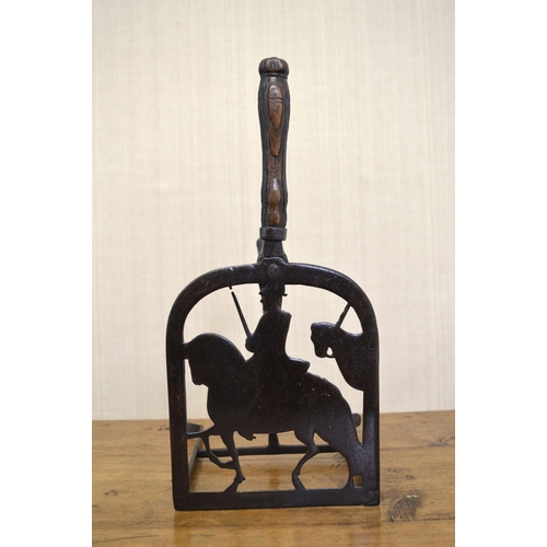 93 - GEORGIAN FORGED IRON KETTLE STAND