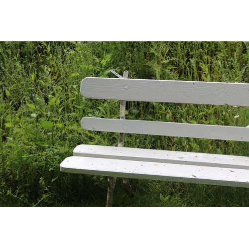 113 - 19TH-CENTURY CAST IRON WHITE PAINTED GARDEN BENCH