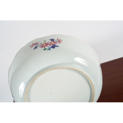 279 - CHINESE QING POLYCHROME BOWL