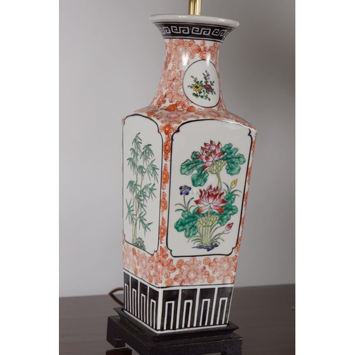 324 - CHINESE PORCELAIN TABLE LAMP