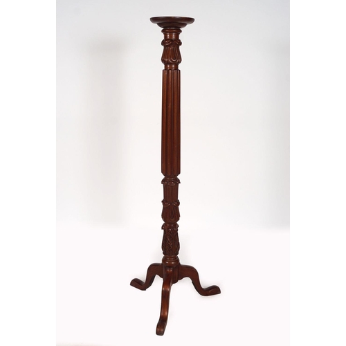 331 - 19TH-CENTURY MAHOGANY TORCHERE