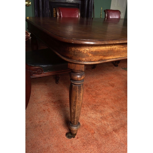 424 - WILLIAM IV MAHOGANY DINING TABLE