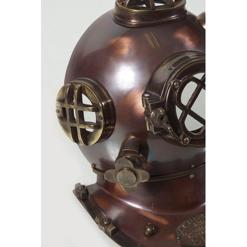 193 - REPLICA US NAVY DIVING HELMET FAÇADE