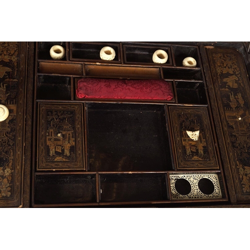 336 - 19TH-CENTURY CHINESE LACQUERED EXPORT TABLE