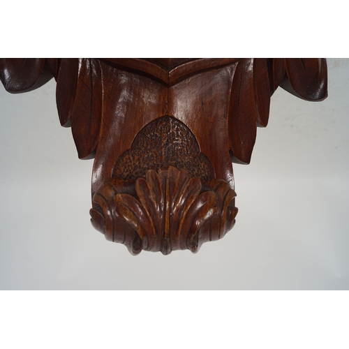 396 - 19TH-CENTURY CARVED OAK ARMORIAL BRACKET