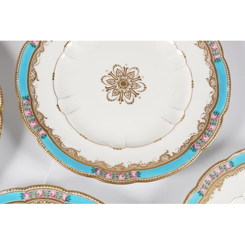 42 - 4 19TH-CENTURY WORCESTER PLATES