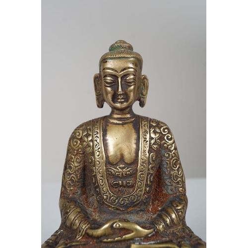 951 - CHINESE QING BRONZE BUDDHA