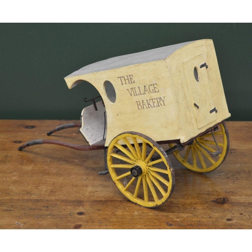 125 - SCALE MODEL OF A HORSE-DRAWN CART