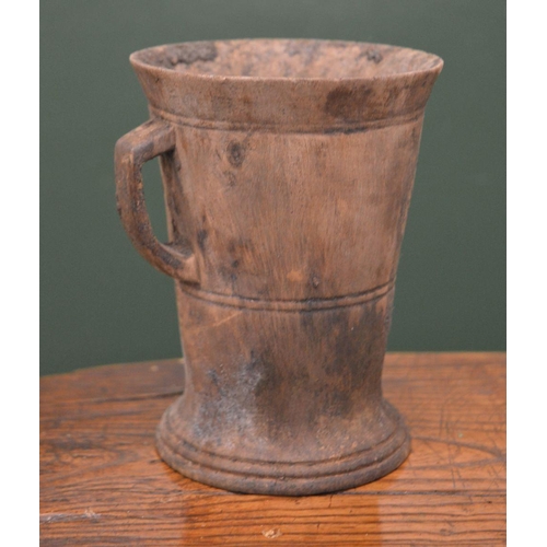 246 - IRISH VERNACULAR DUGOUT DRINKING VESSEL