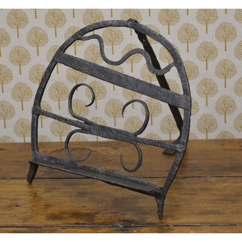 269 - 19TH-CENTURY FORGED IRON BREAD HARDENER