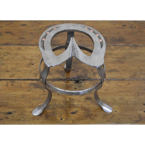 271 - 19TH-CENTURY FORGED HORSESHOE KETTLE STAND