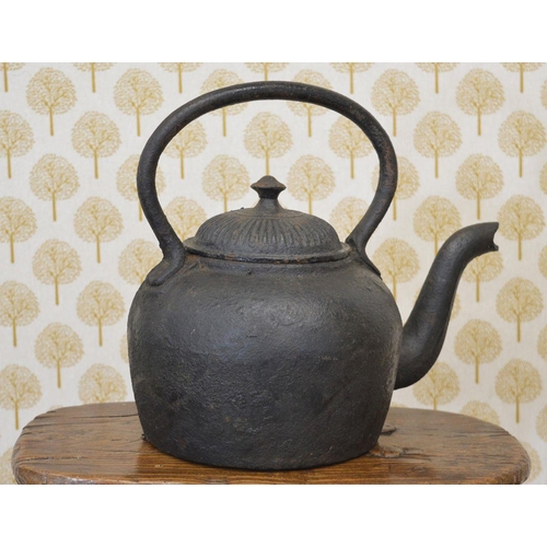 284 - 19TH-CENTURY METAL KETTLE