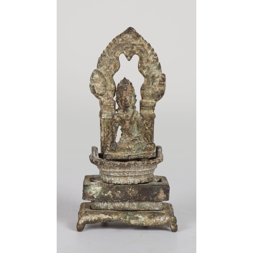 201 - CHINESE ARCHAIC BRONZE BUDDHA