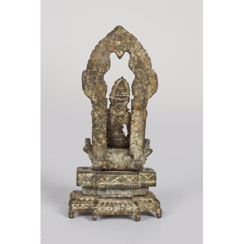 201 - CHINESE ARCHAIC BRONZE BUDDHA