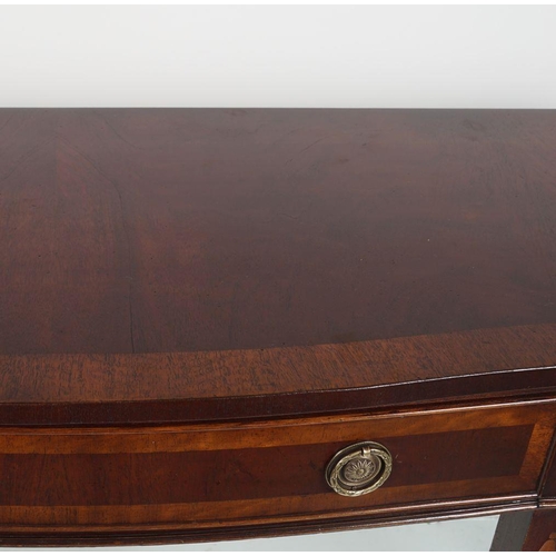 119 - GEORGE III STYLE MAHOGANY & SATINWOOD SIDE TABLE