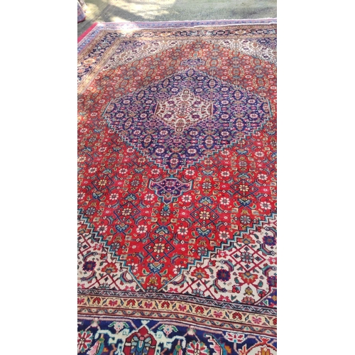 186 - LARGE INDIAN HANDWOVEN CARPET