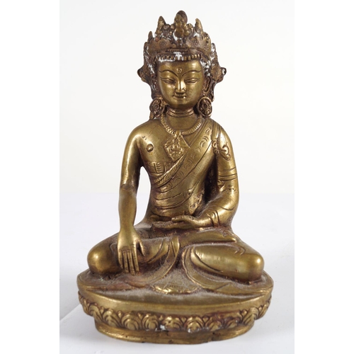 153 - TIBETO-CHINESE BRONZE BUDDHA