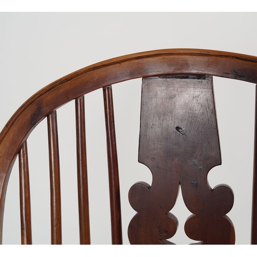 175 - 19TH-CENTURY YEW WOOD WINDSOR ROCKING CHAIR