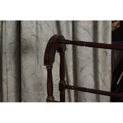 447 - EDWARDIAN TOWEL RAIL