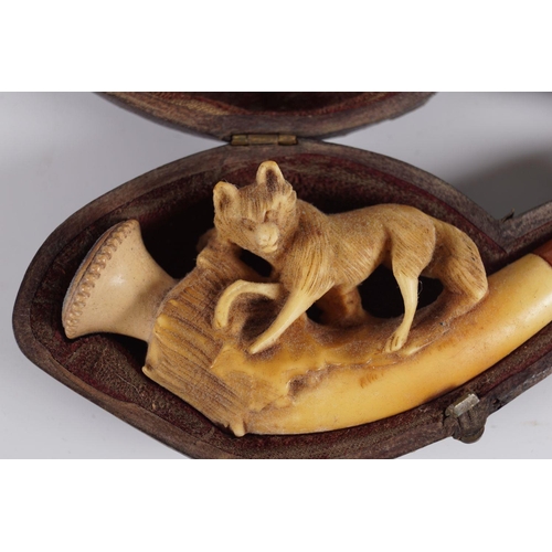 477 - CARVED MEERSCHAUM PIPE