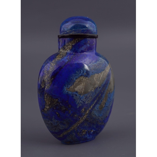 483 - CHINESE LAPIS LAZULI SNUFF BOTTLE AND STOPPER