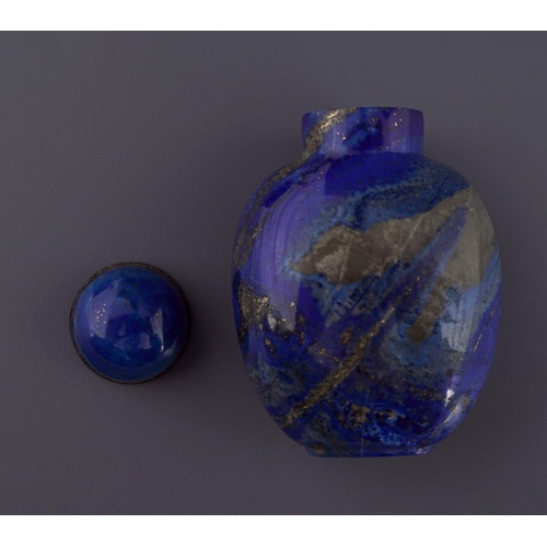 483 - CHINESE LAPIS LAZULI SNUFF BOTTLE AND STOPPER