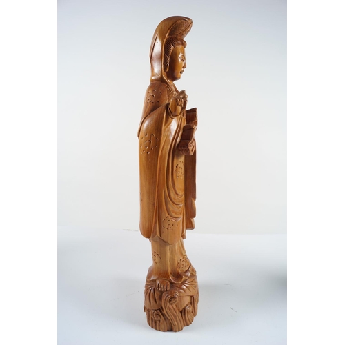 494 - CHINESE CARVED WOOD SCULPTURE