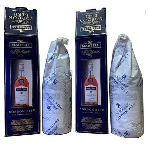 1038 - MARTELL CORDON BLEU OLD CLASSIC COGNAC