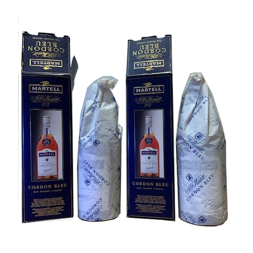 1039 - MARTELL CORDON BLEU OLD CLASSIC COGNAC