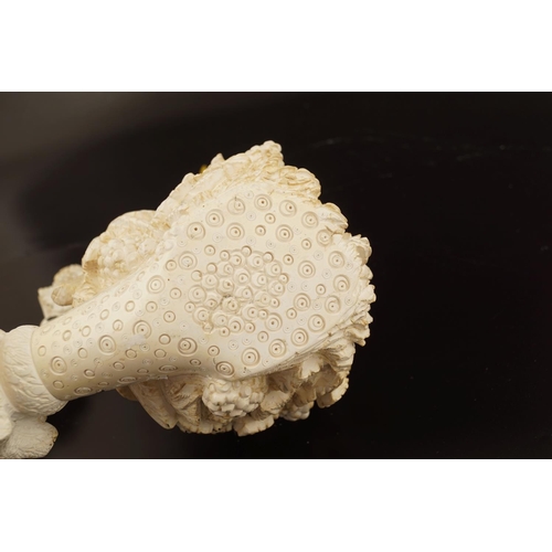 136 - LARGE MEERSCHAUM CARVED PIPE