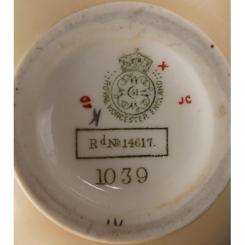 36 - GROUP OF WORCESTER PORCELAIN