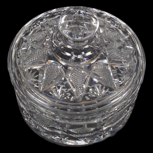 513 - 16 PIECES OF WATERFORD AND OTHER CRYSTAL