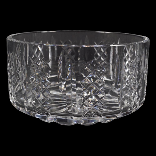 513 - 16 PIECES OF WATERFORD AND OTHER CRYSTAL