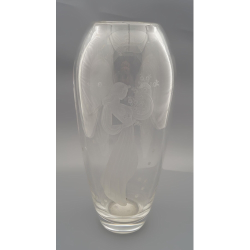 432 - SIGNED ORREFORS GLASS VASE