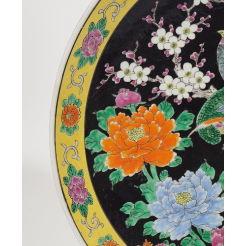 48 - LARGE CHINESE POLYCHROME CHARGER