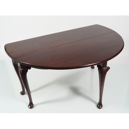 538 - GEORGE II MAHOGANY GATE LEG TABLE