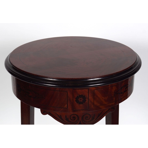 166 - REGENCY STYLE MAHOGANY LAMP TABLE