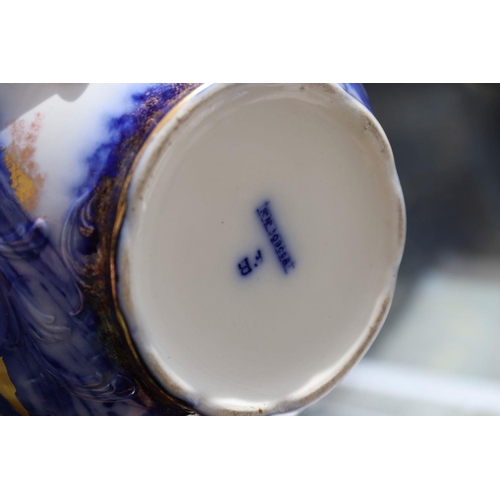 1005 - VICTORIAN PARCEL-GILT BLUE & WHITE CHAMBER POT