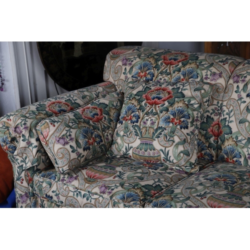 1019 - SANDERSON CASCACS LINEN UPHOLSTERED SETTEE