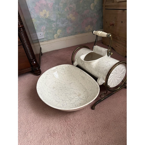 104 - VICTORIAN CERAMIC BASIN & ARTICULATED JUG