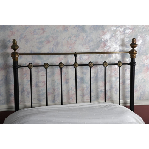 1117 - VICTORIAN BRASS AND METAL BED