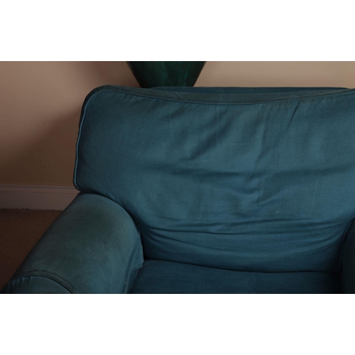 1167 - MODERN UPHOLSTERED ARMCHAIR