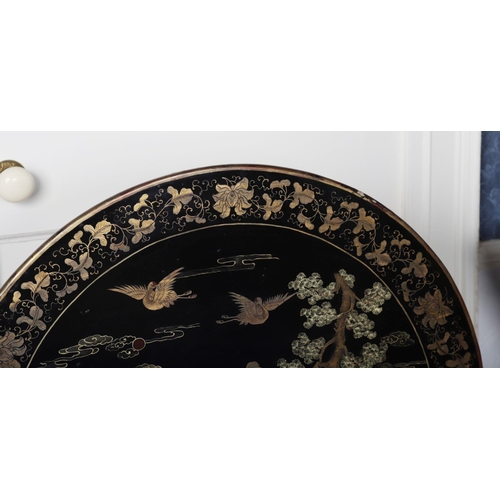 1220 - 19TH-CENTURY CHINESE EXPORT LACQUERED CENTRE TABLE