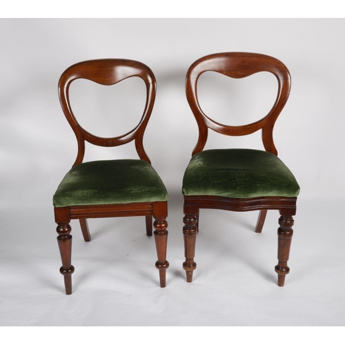 125 - SET OF 6 VICTORIAN MAHOGANY DINING CHAIRS